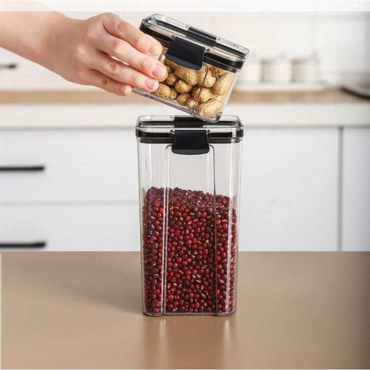 KitchenEnvy Plastic food storage container - KitchenEnvy