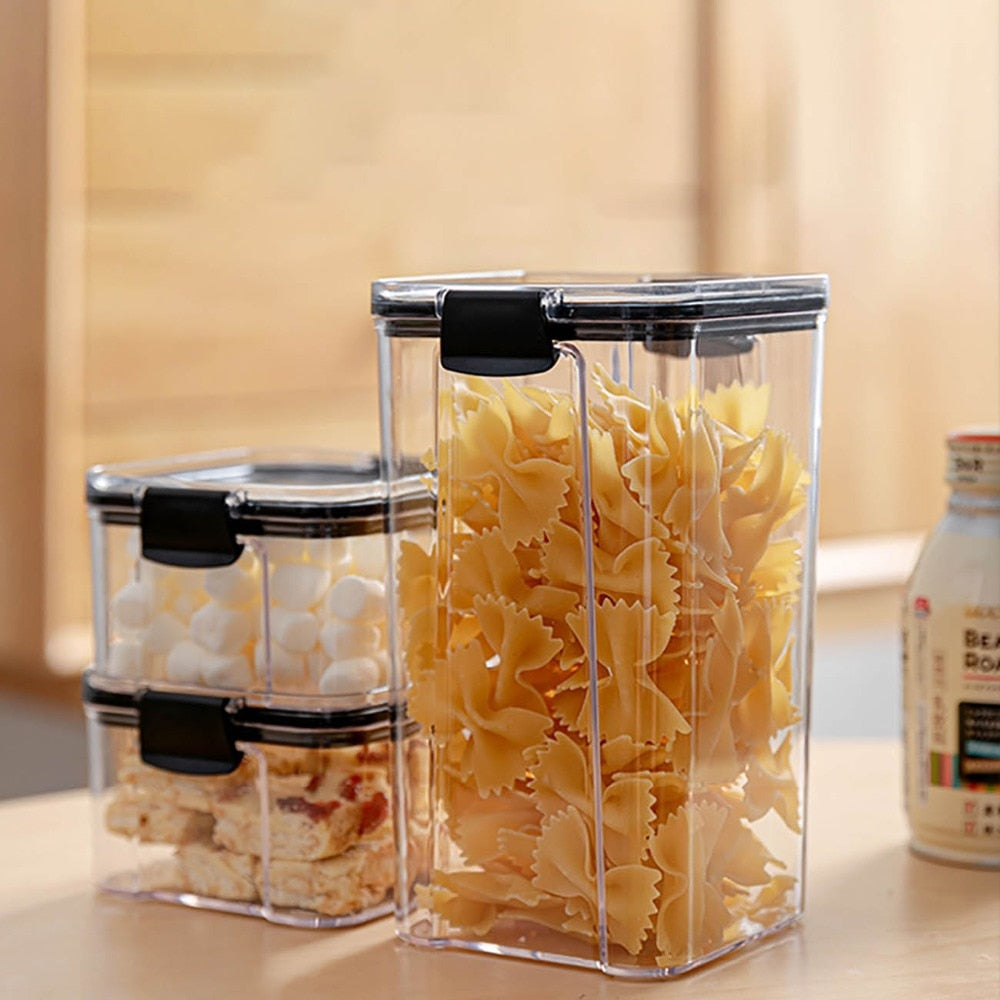 KitchenEnvy Plastic food storage container - KitchenEnvy